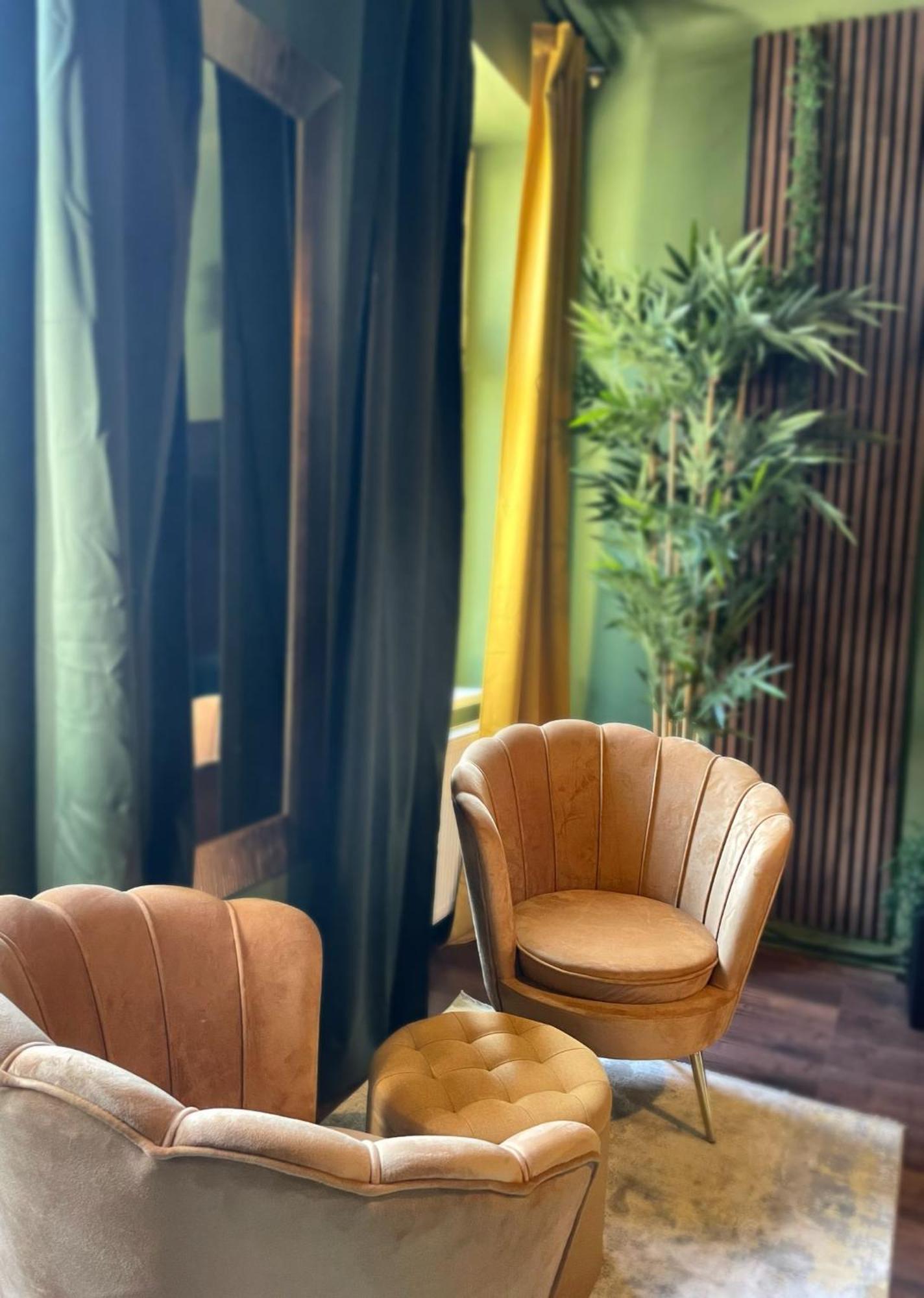 Jungle Apartment